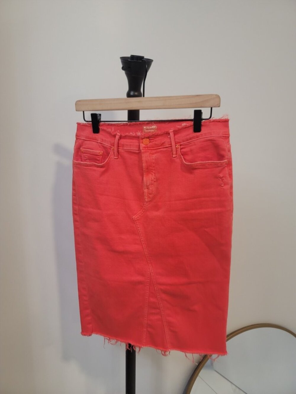 Mother Denim Double Fray Skirt Sexy Just Walked Into Town Red Sz 28